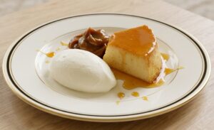Read more about the article Flan Casero con Dulce de Leche (Argentine Caramel Custard)