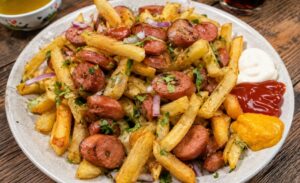 Salchipapa Peruana