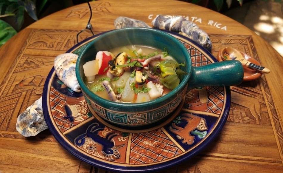 Sopa de Mariscos Costarricense